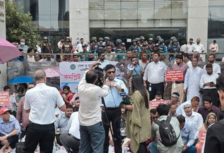 এনবিআর কর্মকর্তা-কর্মচারীদের ‘শাটডাউনসহ’ সব কর্মসূচি প্রত্যাহার