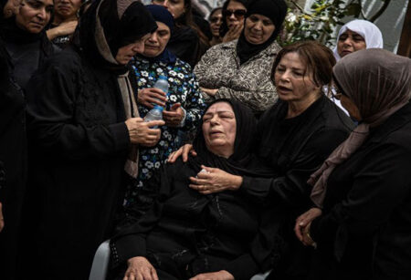 ইরানের হামলায় ইসরাইলে কান্নার রোল, দেখুন ছবিতে