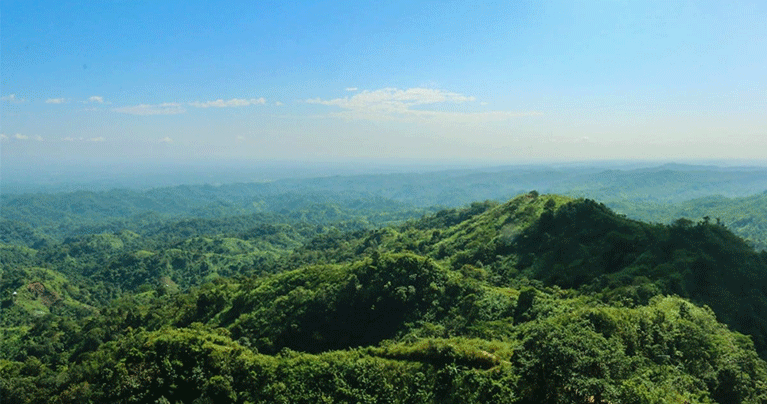 বর্ষায় পাহাড়ের ডাক, সাবধানতার ছায়া সঙ্গী করেই হোক ভ্রমণ