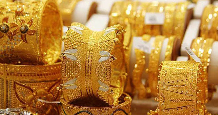 যে স্বর্ণ নিয়মিত ব্যবহার হয় তার জাকাত দিতে হবে?