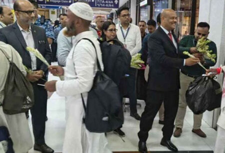 হজ শেষে দেশে ফিরলেন ৬০,৫১৩ হাজি