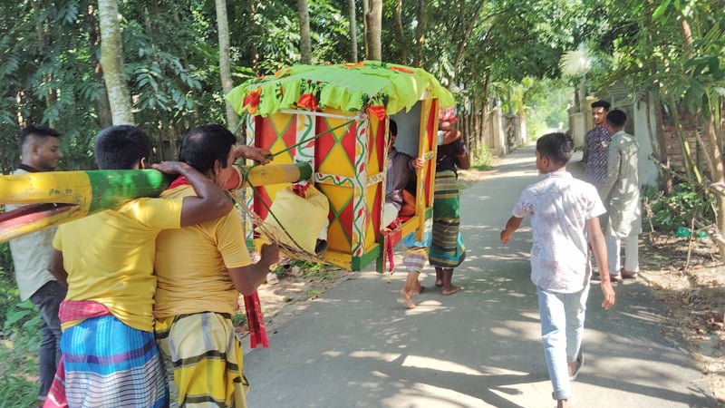 নবাবগঞ্জে পালকির গ্রাম