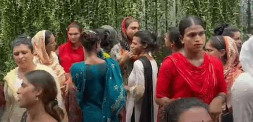 রক্ত দিতে ছুটে এলেন তৃতীয় লিঙ্গের শতাধিক মানুষ