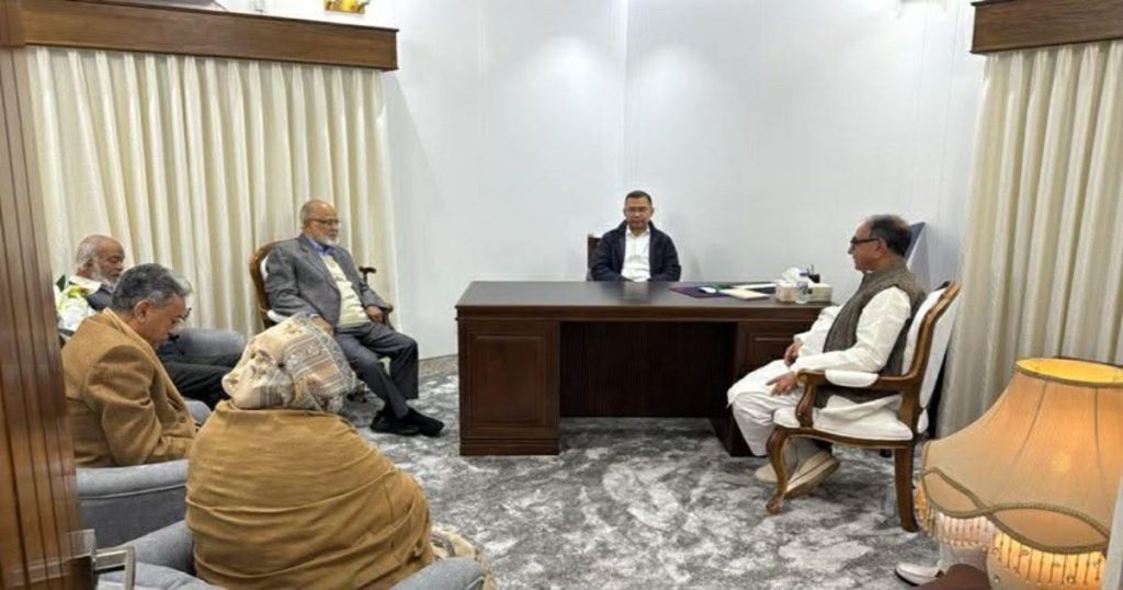 গুলশানে দলীয় কার্যালয়ে অফিস শুরু করলেন তারেক রহমান