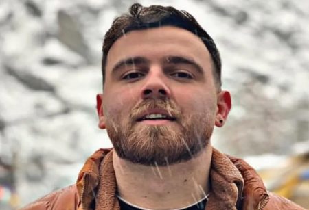 গ্রেপ্তার আন্দোলনকারী এরফানের মৃত্যুদণ্ড স্থগিত করেছে ইরান