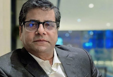 সাংবাদিক আনিস আলমগীরের বিরুদ্ধে এবার দুদকের মামলা