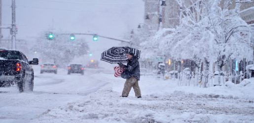 তুষারঝড়ে নিউইয়র্কে ৫ জনের মৃত্যু, ১৭ রাজ্যে জরুরি অবস্থা