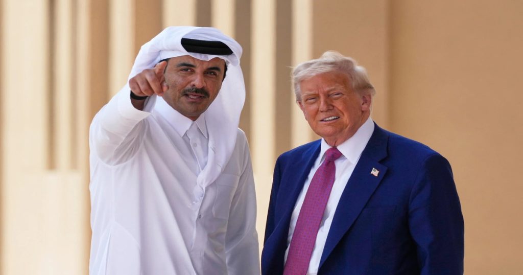 ইরান ইস্যুতে ট্রাম্পের সঙ্গে কথা বলেছেন কাতারের আমির