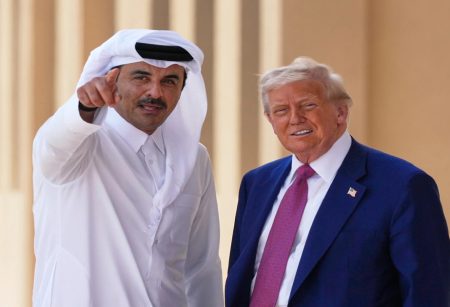 ইরান ইস্যুতে ট্রাম্পের সঙ্গে কথা বলেছেন কাতারের আমির