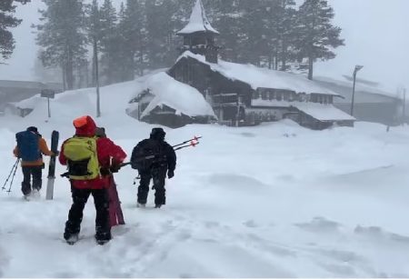 ক্যালিফোর্নিয়ায় তুষারধসে ৯ স্কিয়ার নিহত