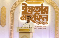 জামায়াতের ইফতারে যোগ দিলেন প্রধানমন্ত্রী তারেক রহমান