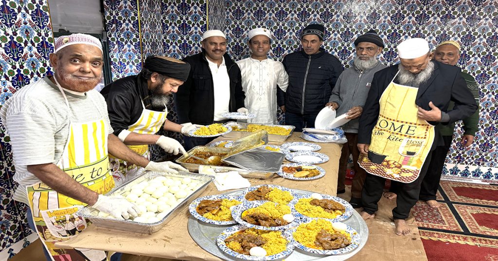 নিউইয়র্কে কাদের মিয়ার ইফতার মাহফিল, যুদ্ধ বন্ধের কামনা