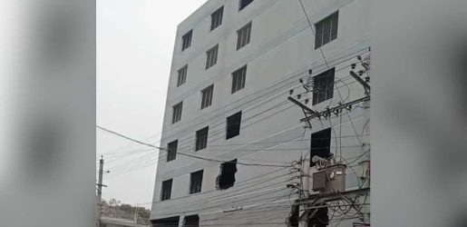 নওগাঁয় আওয়ামী লীগ কার্যালয়ে বেজেছে ঐতিহাসিক ৭ মার্চের ভাষণ