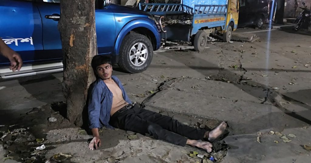 DU student beaten Over alleged ties to Chhatra League