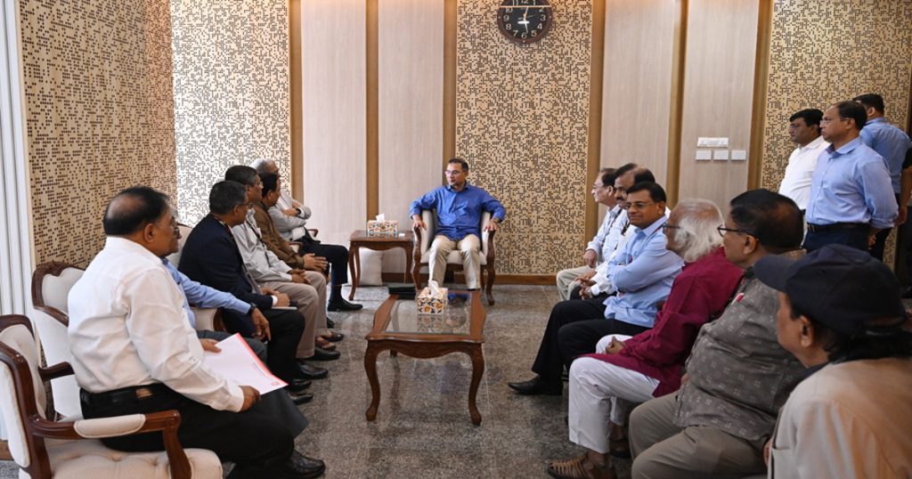 প্রধানমন্ত্রী তারেক রহমানের সঙ্গে হিন্দু নেতাদের সাক্ষাৎ