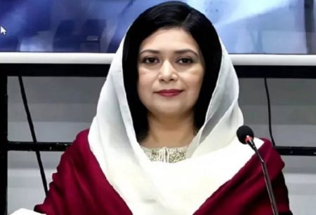 জুবাইদা রহমানের কড়া সমালোচনা করলেন সাবেক উপদেষ্টা ফরিদা