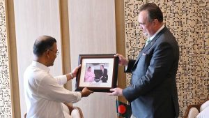 US Ambassador meets Tarique