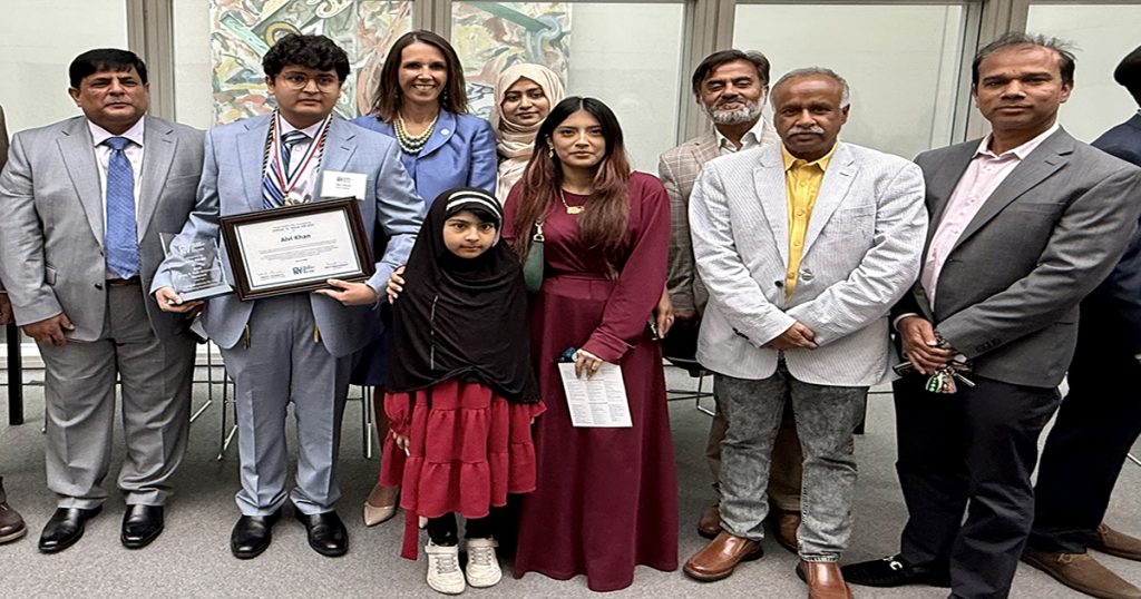 আলজেইমার চিকিৎসা-গবেষণায় বিশেষ অ্যাওয়ার্ড পেলেন আলভি খান