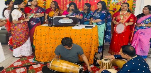 ‘ফ্রেন্ডস অ্যান্ড ফ্যামিলি’র বৈশাখবরণ সমাবেশ