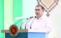 সরকারের প্রতিটি প্রতিশ্রুতি বাস্তবায়নে ভূমিকা রাখুন : ডিসিদের তারেক রহমান