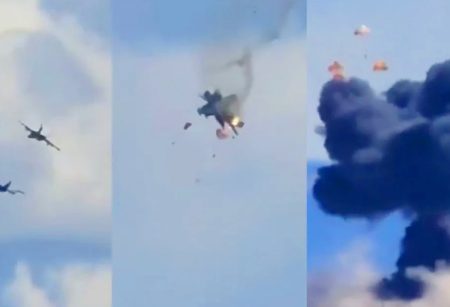 এয়ার শো চলাকালে বিধ্বস্ত মার্কিন নৌবাহিনীর দুই বিমান