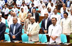 তোফায়েল আহমেদ, মোশাররফ, রহমত উল্লাহসহ মন্ত্রী-এমপিদের মৃত্যুতে সংসদে শোক, নীরবতা পালন