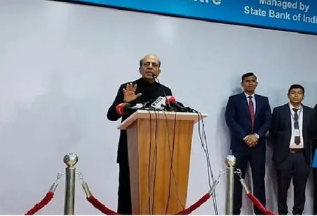 Dinesh Trivedi Sees Border Issues Easing ‘Soon’