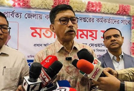 মন্ত্রিসভা থেকে পদত্যাগ করেছেন দীপেন দেওয়ান