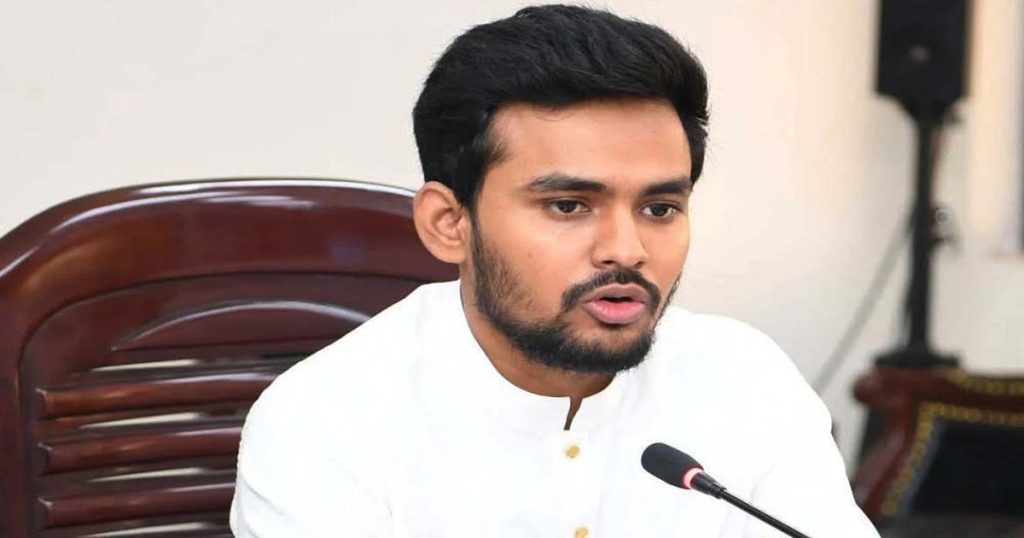 আসিফ মাহমুদ ও তার স্ত্রীর তথ্য চেয়ে বিএফআইইউকে দুদকের চিঠি