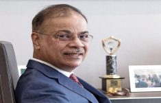 সিঙ্গাপুরে শীর্ষ ৫০ ধনীর তালিকা থেকে ছিটকে গেলেন আজিজ খান