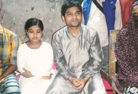 একটি রুটি, এক কাপ চা আর বাবার প্রতি অকৃত্রিম ভালবাসা